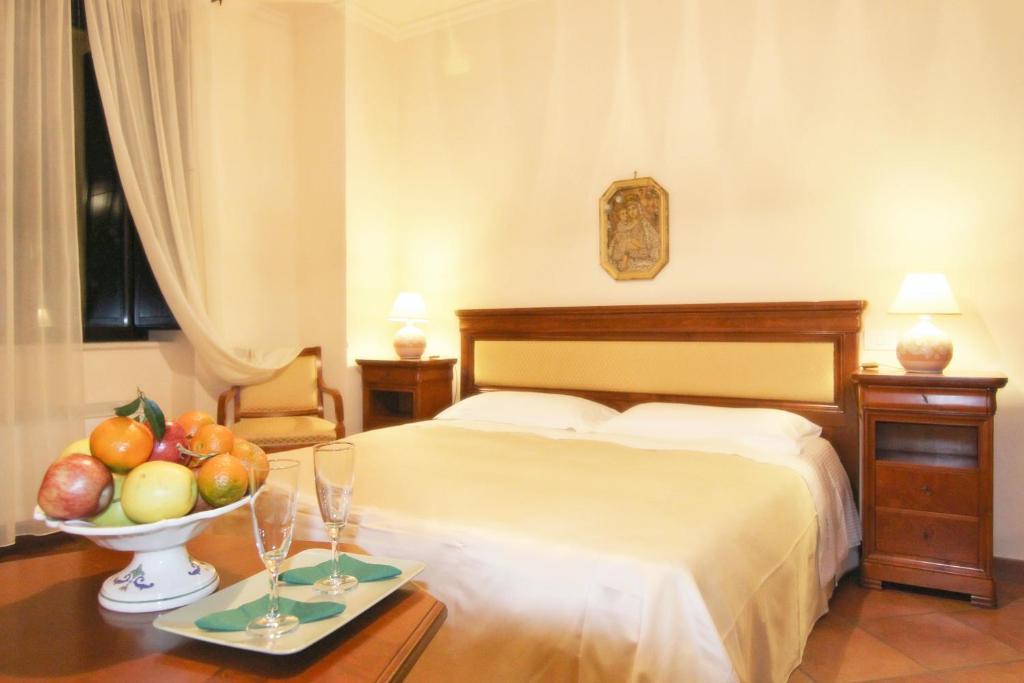 Hotel L' Antico Cortile Caserta Zimmer foto
